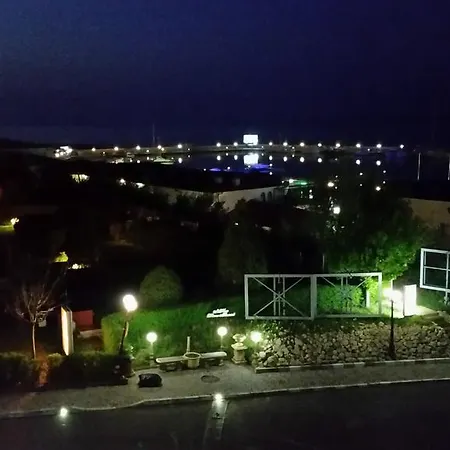 - Vega 2 * סבטי ולאס